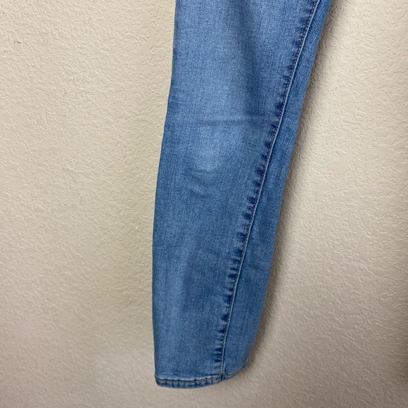 BDG Twig High Rise Light Wash Skinny Cotton Blend Jeans Size 29” - Picture 9 of 15